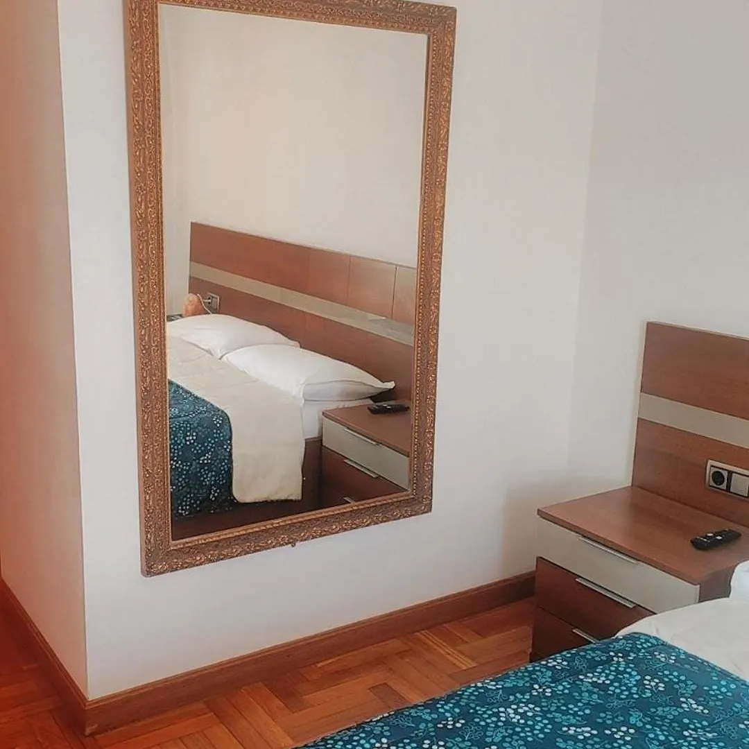 Habitacion Renfe Pamplona Homestay